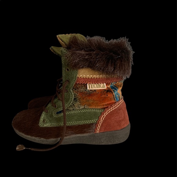 HOST PICK!! Tecnica 100% real fur Italian boots - Picture 10 of 10